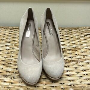 Like new BCBG Max Azria blush pink suede heels